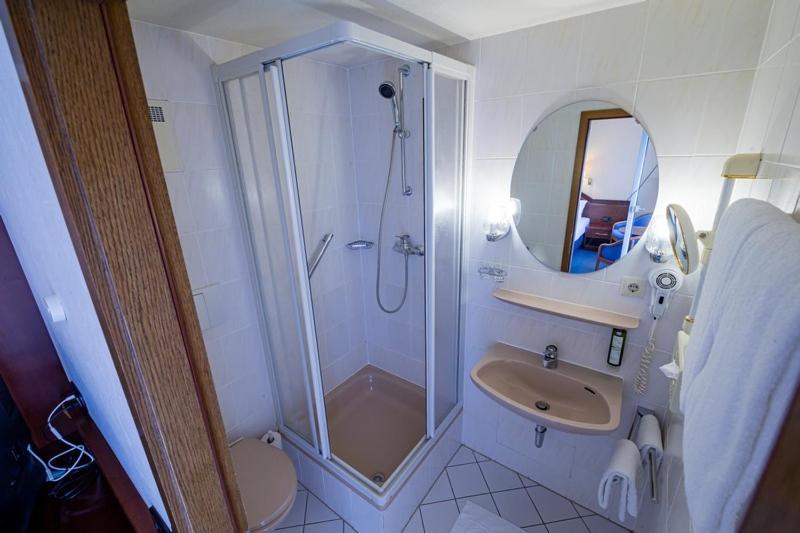 Angebot - Doppelzimmer mit Balkon (nicht renoviert)