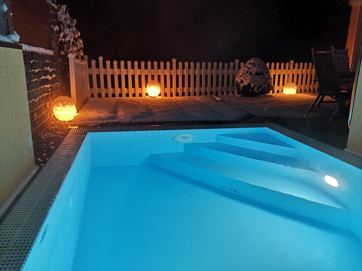 Double Room Pool View,925698985:JPEG
